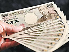 美元期货行情美元遭受抨击，加息前助推日元升空？