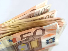 美国政府或将停摆，美元意图打压非美货币欧元？